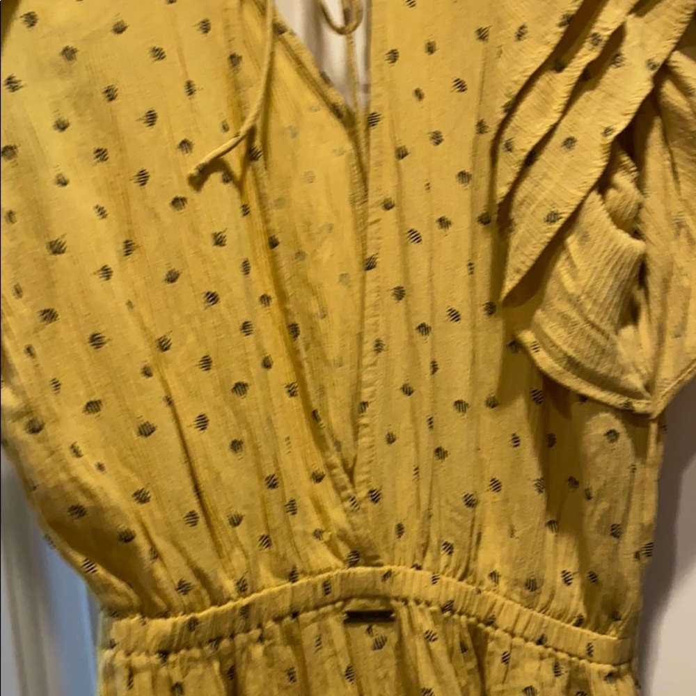 🔥🔥BILLABONG - RUFFLE SLEEVE ROMPER🔥🔥 - Picture 7 of 8